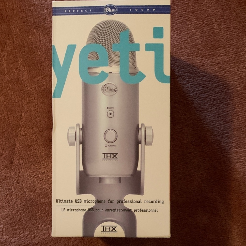 Blue Yeti USB Microphone - for professional recording NWT